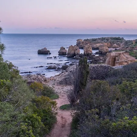 Lejlighed - Sleep 5 - Pool - Free Wi-fi - Air Con Albufeira