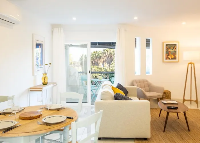 - Sleep 5 - Pool - Free Wi-fi - Air Con Appartement Albufeira