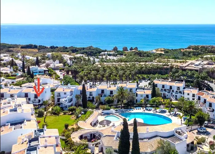 - Sleep 5 - Pool - Free Wi-fi - Air Con Albufeira